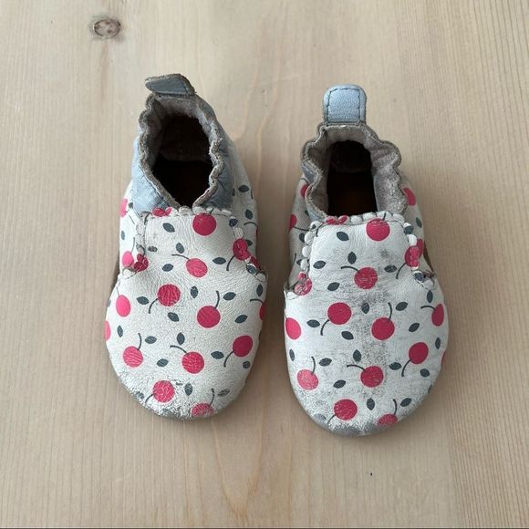 Baby Girl 0-6 Month  Robeez Leather Moccasin Shoes - Picture 1 of 9